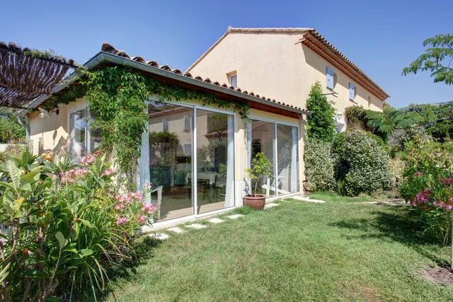 La Bastide des Grandes Terres à Mérindol