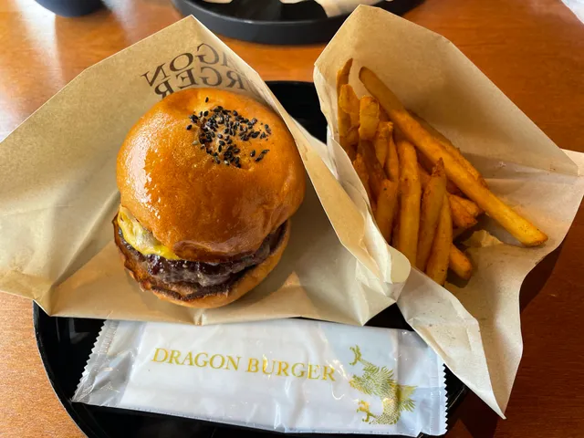 DRAGON BURGER 南禅寺店