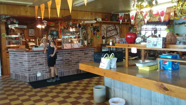 R. J. Golz Orchards And Farm Market