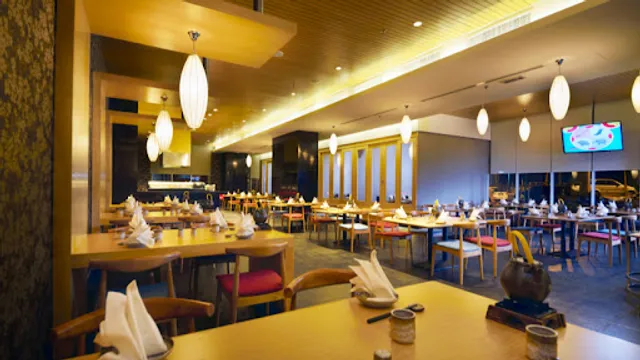 UMI Japanese Restaurant (Lexis Suites Penang)