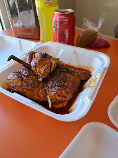 Pollo Sinaloa Suc. Pradera Dorada