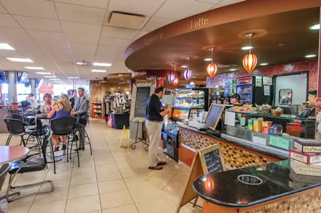 Ooh La La Bistro Cafe - LaFontaine