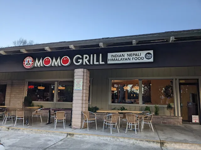 Momo Grill