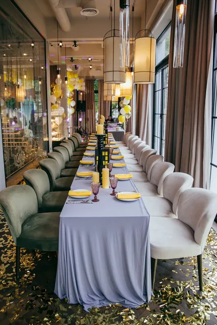 MAMAN на Фонтані