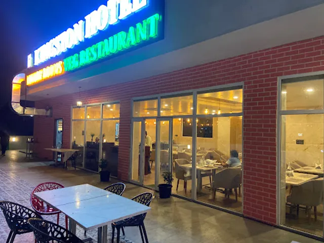 Clove pure veg Indian and Chinese restaurant