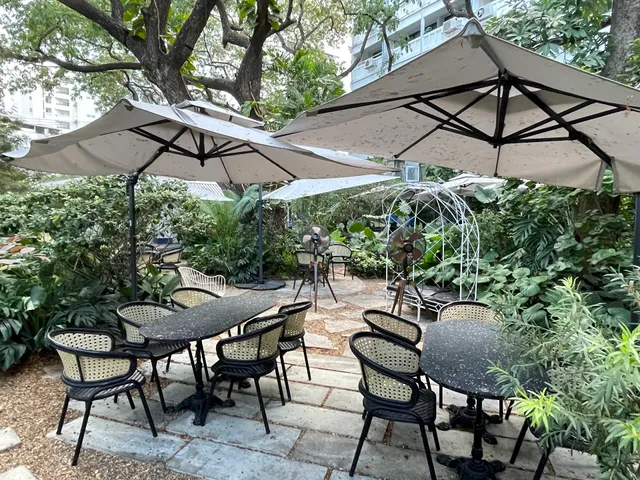 Ăn Cơm Ăn Cá Sathorn