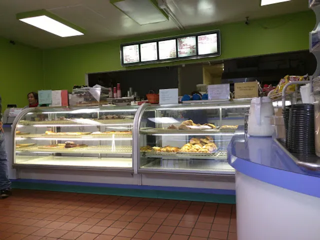 Alhambra Donut & Deli