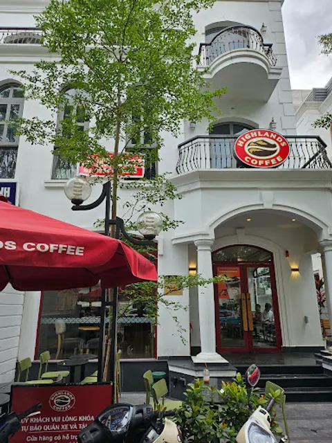 Highlands Coffee Nguyễn Lam Hà Nội