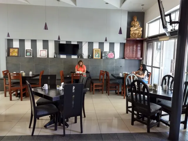 La Doña - Cocina & Café