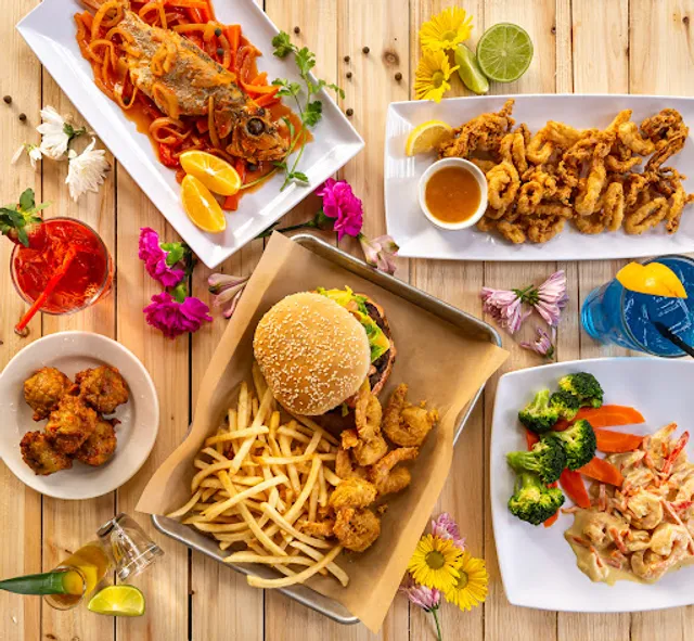 AXIS Restaurant & Lounge