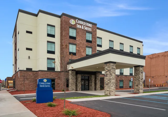 Cobblestone Inn & Suites - Ashland
