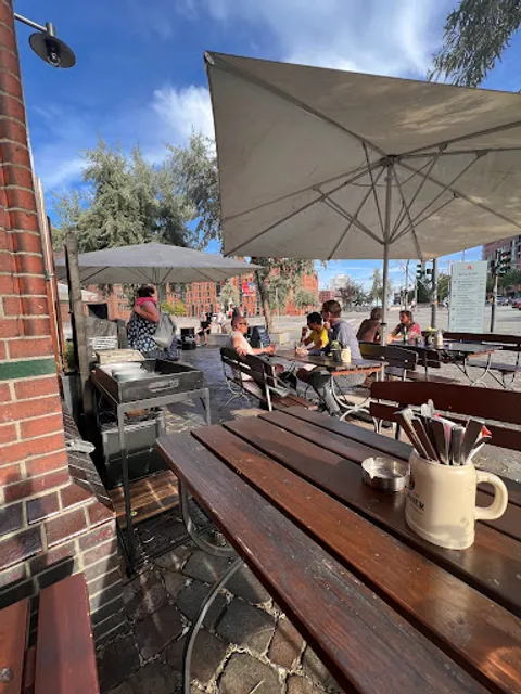 Fleetschlösschen by Daniel Wischer