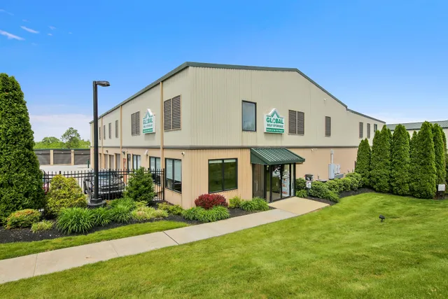 Global Self Storage