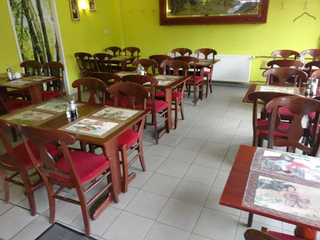 CuaTung Restaurant