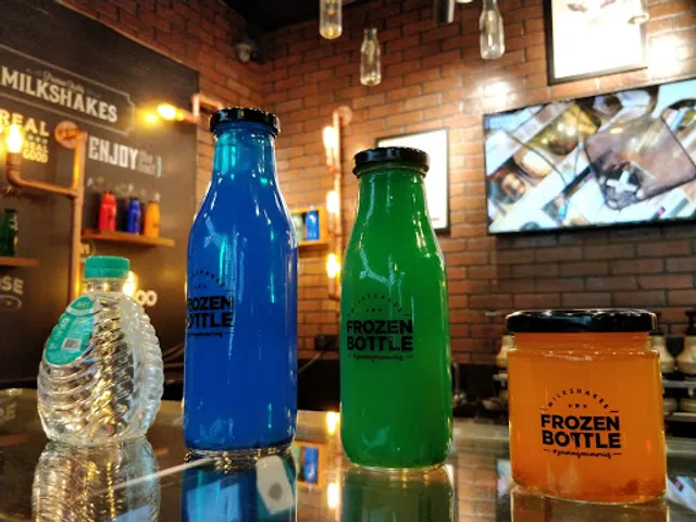 Frozen Bottle - Milkshakes, Desserts, and Ice Cream