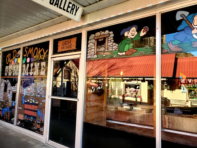 Old Smoky Gem Mine