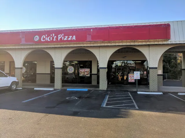 Cicis Pizza