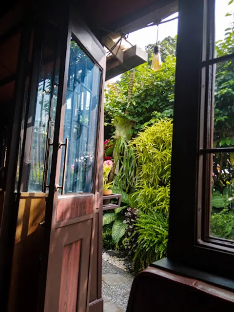 Viesta Coffee & Dining