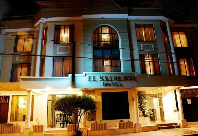 EL SALVADOR HOTEL