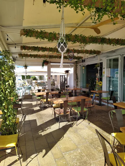 natural point bistro