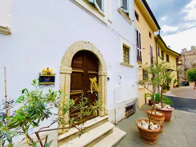 La Mora Exclusive Albergo Diffuso e Amici della locanda Ristorante a Palazzo Savelli Castello di Moricone