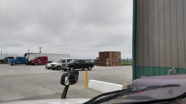 Indian Hills Produce