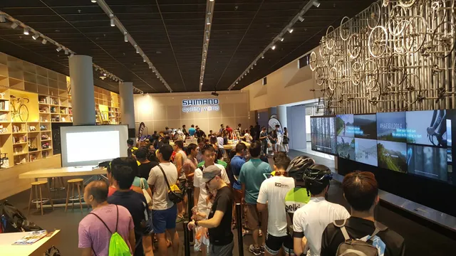 Shimano Cycling World