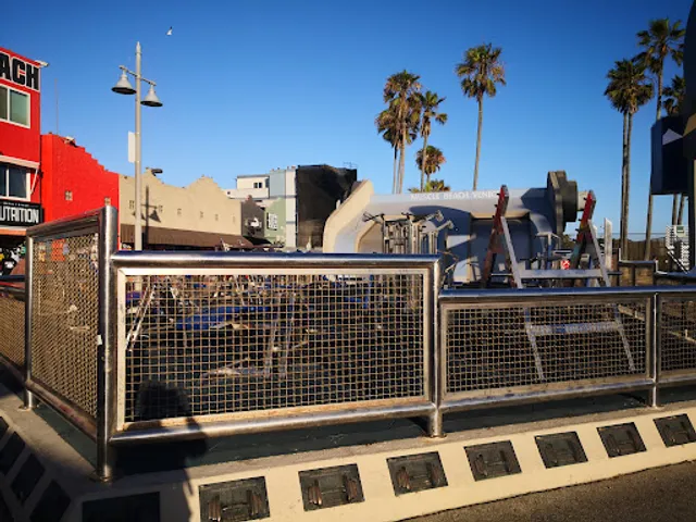 Muscle Beach Venice Outdoor Gym