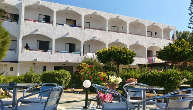 Ionikos Hotel