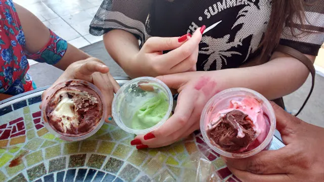 Danni e Beppe Gelateria