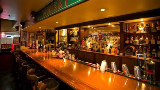 Cafe Restaurant & Bar Double Decker