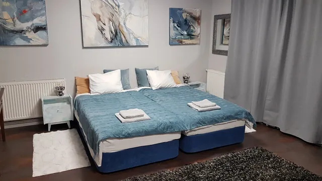 HOUSE OF ART APARTMENTS