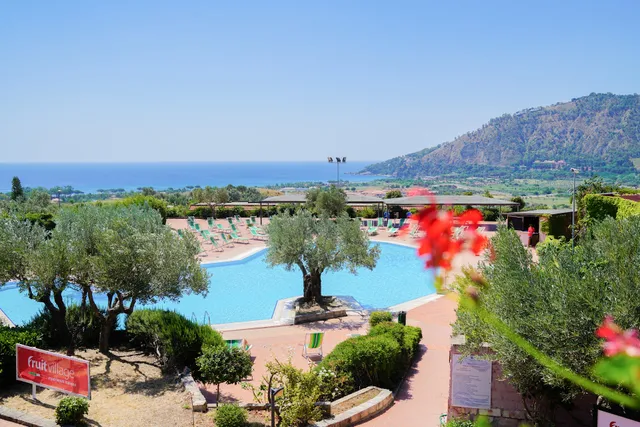 Porto Rhoca Resort