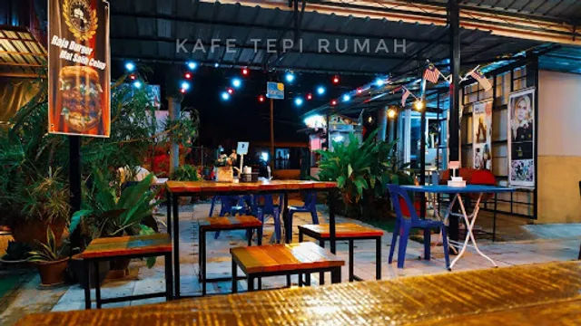 Kafe Tepi Rumah