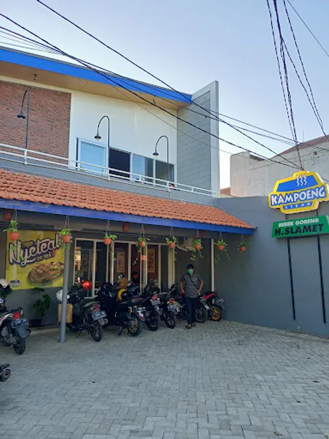 Bebek Goreng H. Slamet