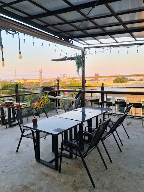 Beyond Beef & Bar rooftop airport ( やきにく ) (烤牛肉) Restaurant