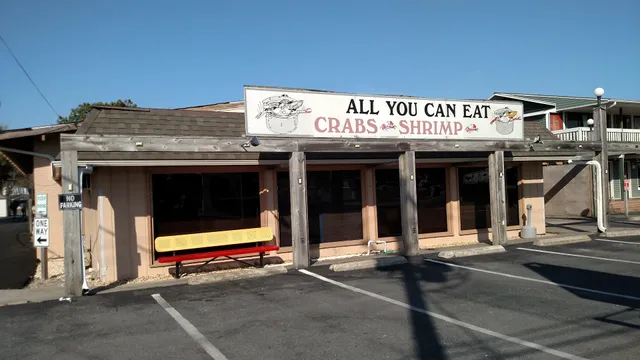 Steamers Restaurant & Sports Bar