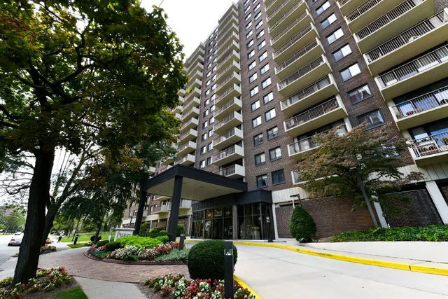 The Pierre Apartments