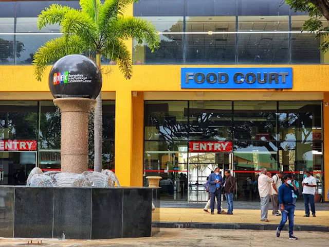 Food Court Building