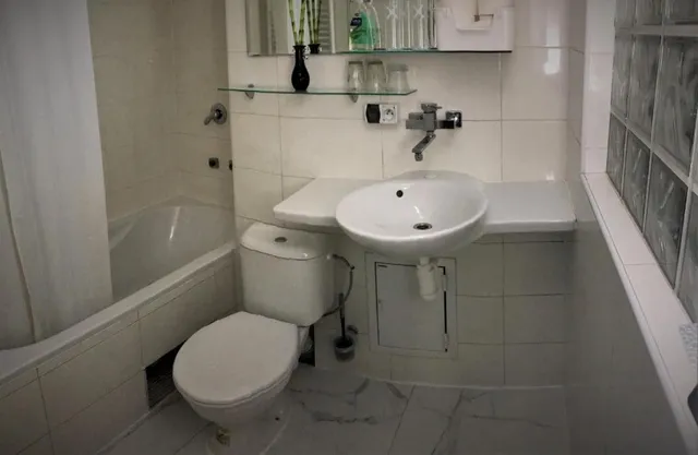 Dominant Suite Studio Hostel