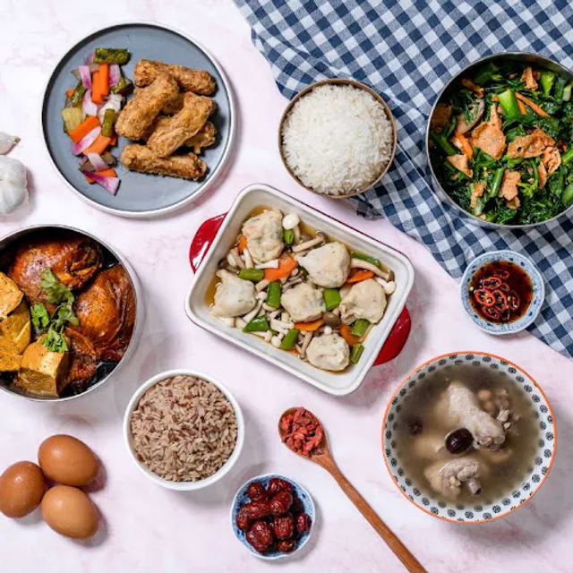 Savoury Catering - Healthy Tingkat Catering & Delivery Service in Singapore