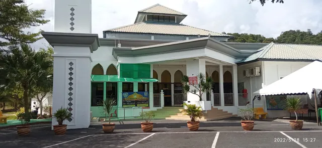 Masjid Ar Raudhah