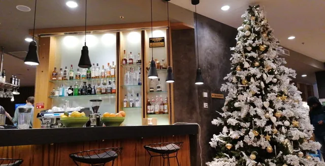 Open Lobby Restaurant & Bar