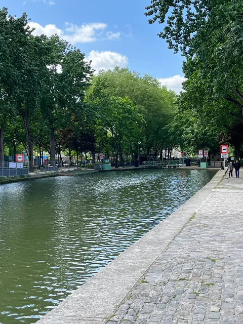 Baignade estivale - Canal Saint-Martin