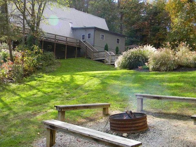 Old Man's Cave Chalets Inc