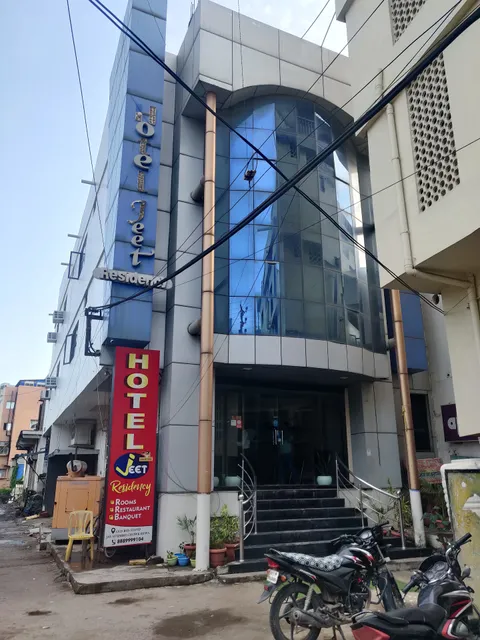 OYO 71149 Jeet Residency