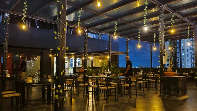 DTOP ROOFTOP RESTAURANT