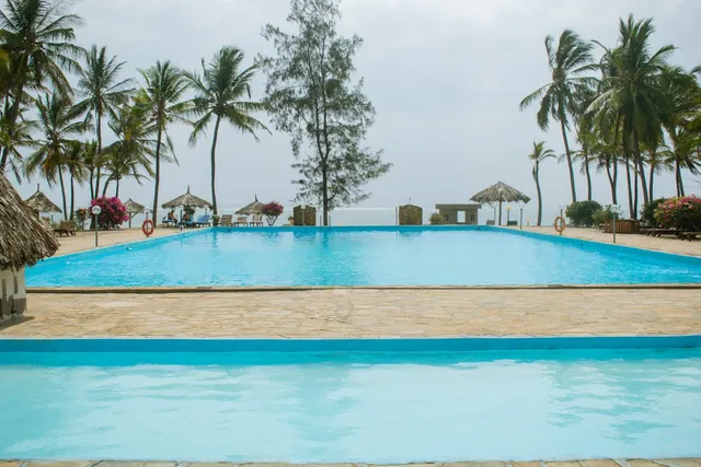 Zuri Luxe Beach Haven