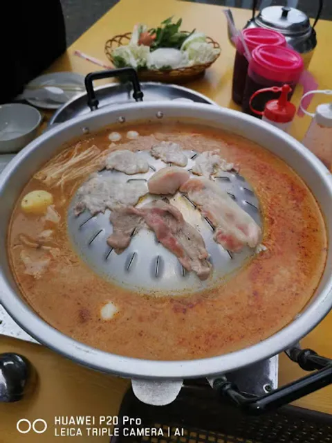 Amoi Mookata Taste Thai