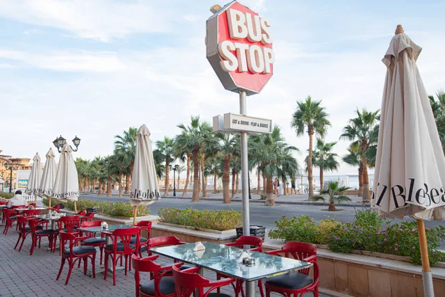 Bus Stop Sahl Hasheesh